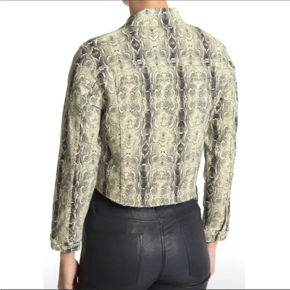 Vigoss faux snakeskin cotton distressed‎ hem cropped denim jacket medium - Picture 3 of 9